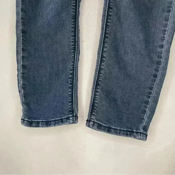 Blue Jeans - Picture 8 of 8